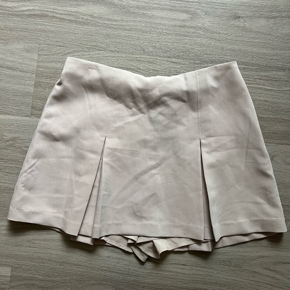 Abercrombie & Fitch Pleated Skort
